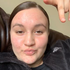 Meet your Posher, Carmella